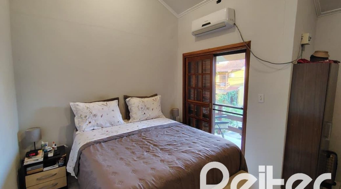 Casa em Condomínio à venda com 96m², 3 dormitórios, 2 vagas, no bairro Hípica em Porto Alegre