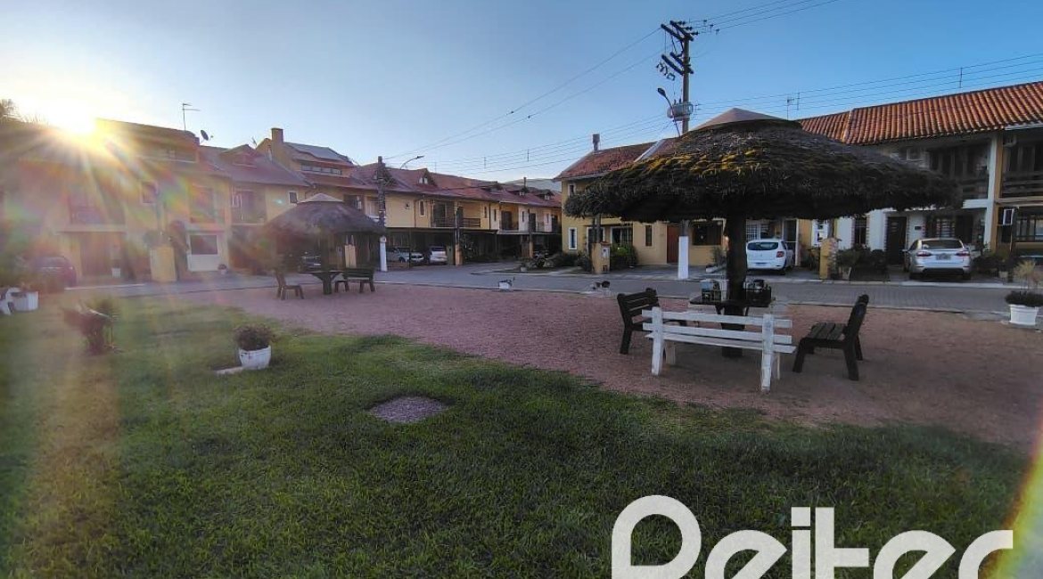 Casa em Condomínio à venda com 96m², 3 dormitórios, 2 vagas, no bairro Hípica em Porto Alegre