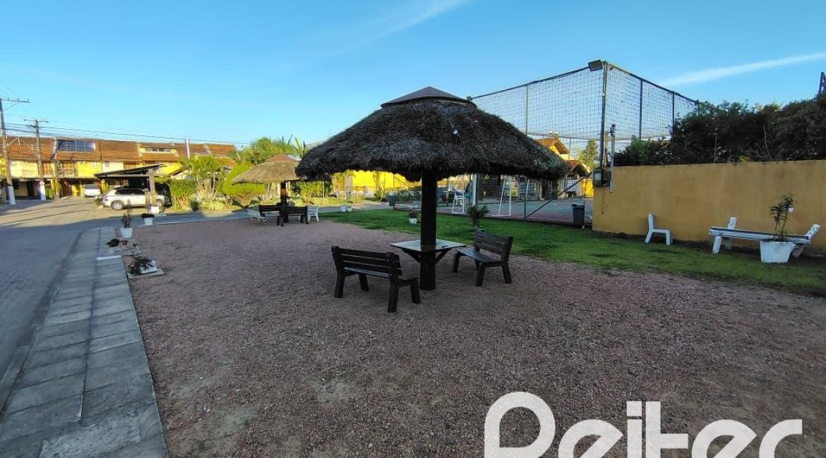 Casa em Condomínio à venda com 96m², 3 dormitórios, 2 vagas, no bairro Hípica em Porto Alegre