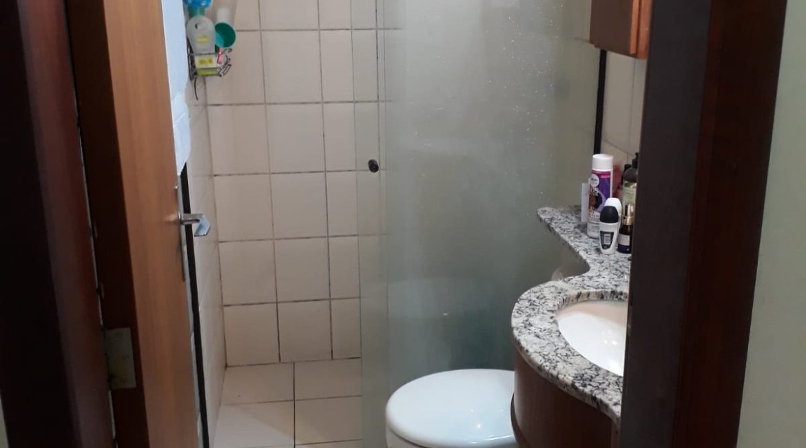 Apartamento à venda com 95m², 3 dormitórios, 1 suíte, 1 vaga, no bairro Tristeza em Porto Alegre