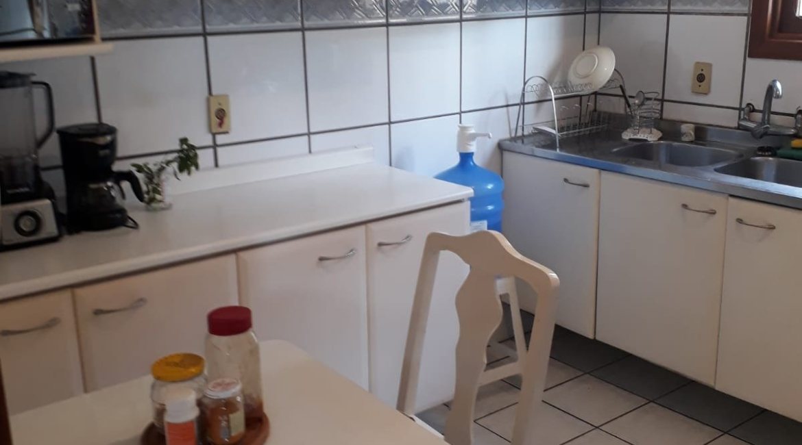 Apartamento à venda com 95m², 3 dormitórios, 1 suíte, 1 vaga, no bairro Tristeza em Porto Alegre