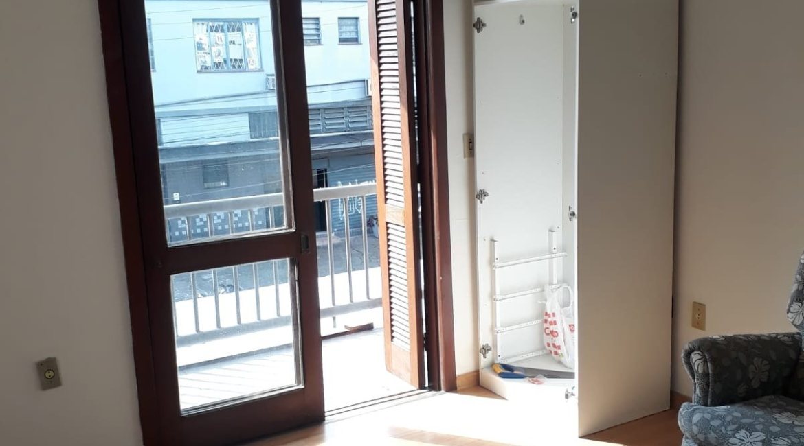 Apartamento à venda com 95m², 3 dormitórios, 1 suíte, 1 vaga, no bairro Tristeza em Porto Alegre