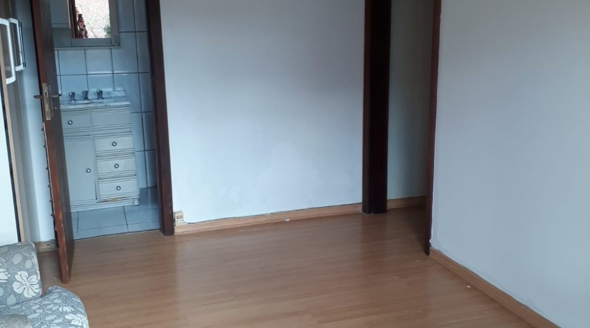 Apartamento à venda com 95m², 3 dormitórios, 1 suíte, 1 vaga, no bairro Tristeza em Porto Alegre