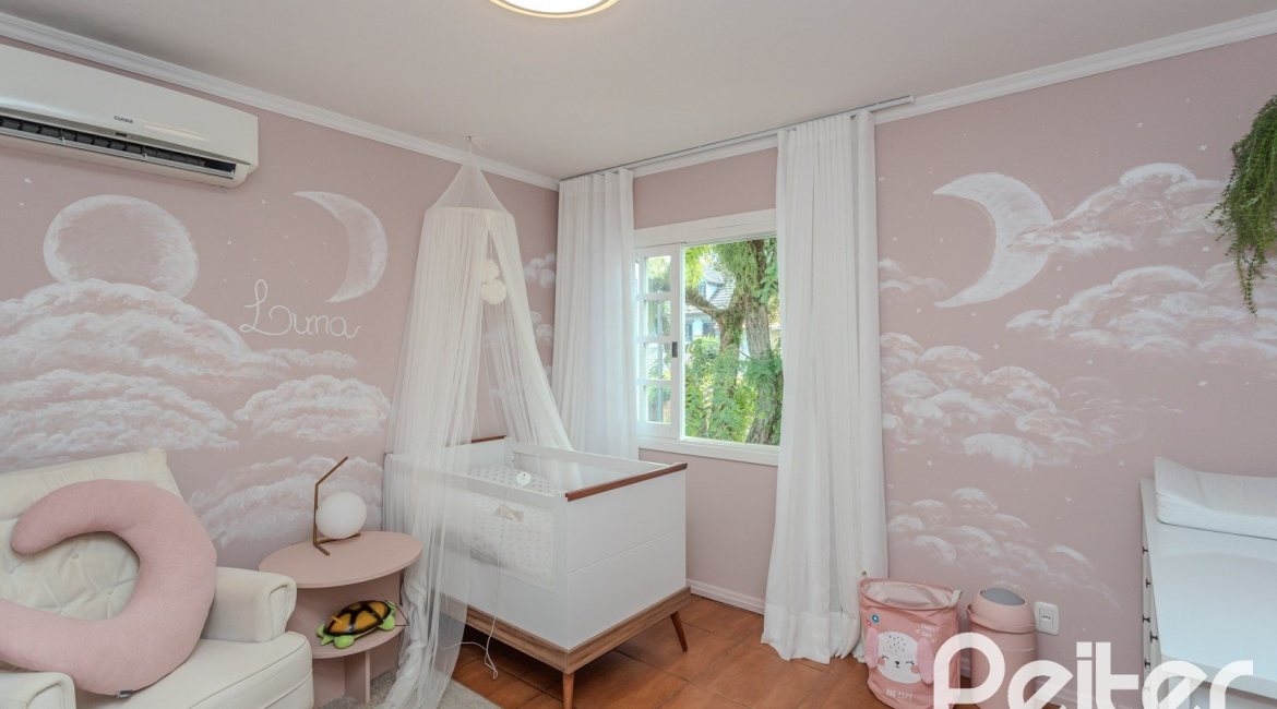 Casa em Condomínio à venda com 189m², 3 dormitórios, 1 suíte, 2 vagas, no bairro Jardim Isabel em Porto Alegre