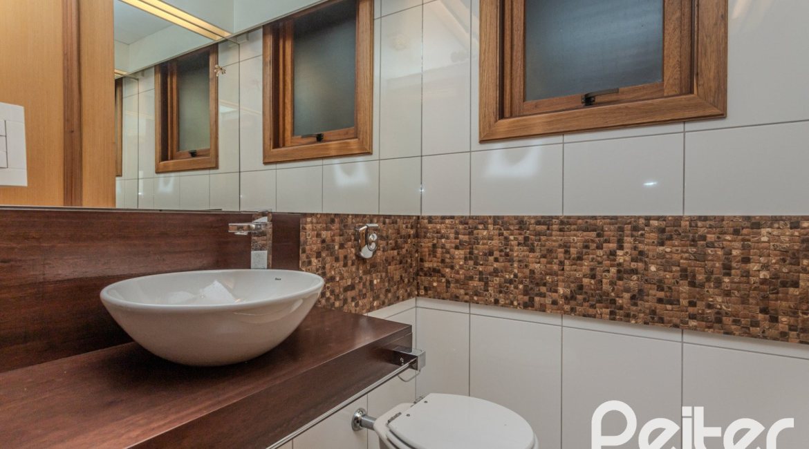 Apartamento à venda com 133m², 3 dormitórios, 1 suíte, 3 vagas, no bairro Tristeza em PORTO ALEGRE