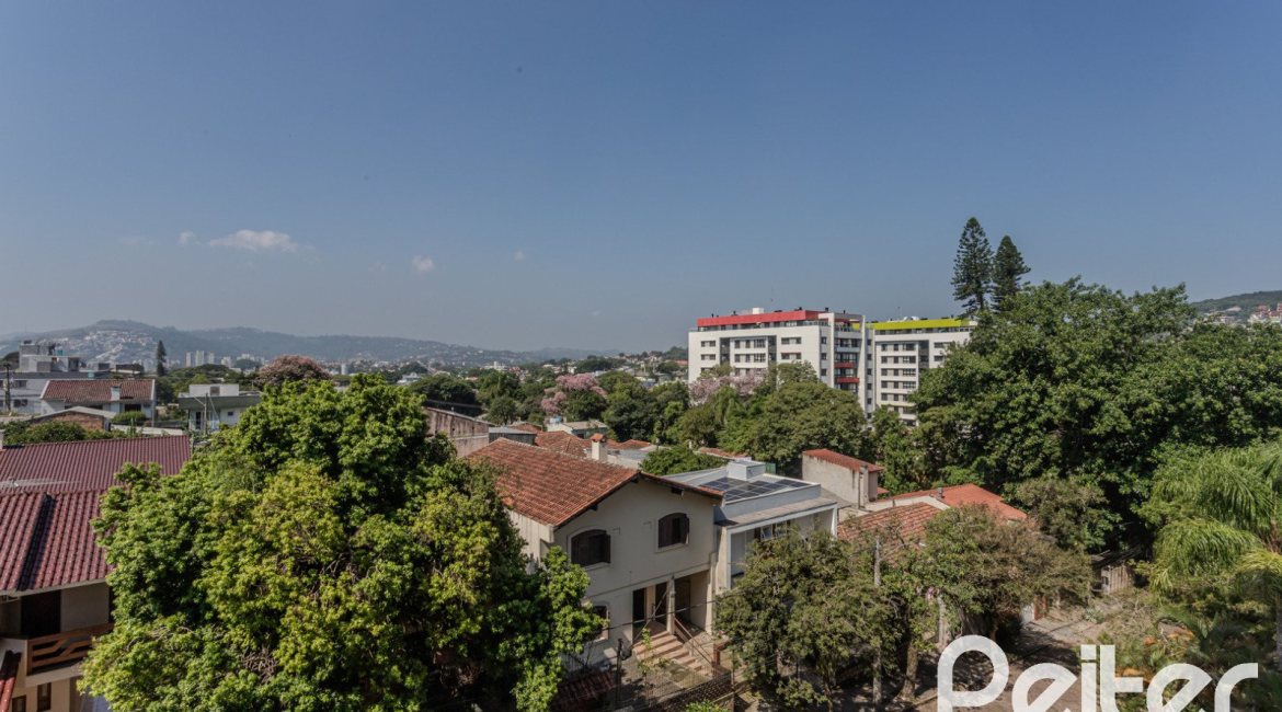 Apartamento à venda com 133m², 3 dormitórios, 1 suíte, 3 vagas, no bairro Tristeza em PORTO ALEGRE