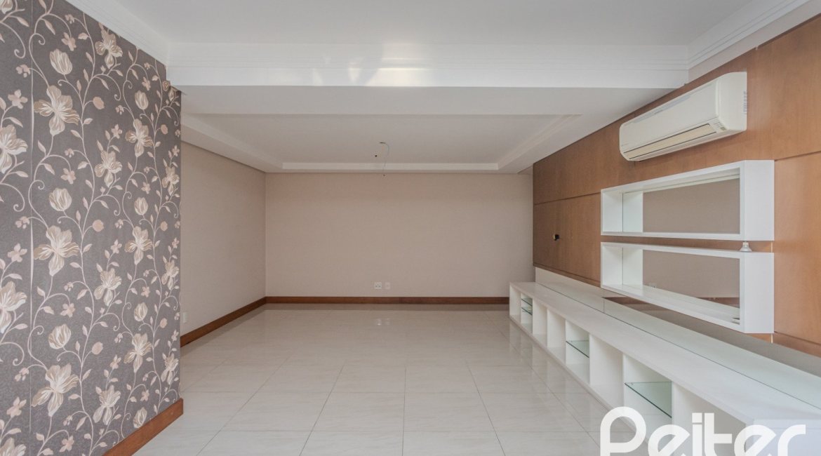 Apartamento à venda com 133m², 3 dormitórios, 1 suíte, 3 vagas, no bairro Tristeza em PORTO ALEGRE