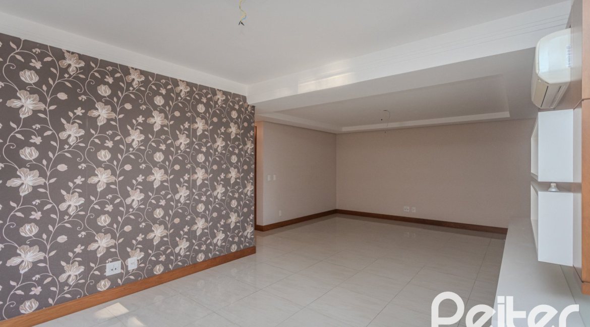 Apartamento à venda com 133m², 3 dormitórios, 1 suíte, 3 vagas, no bairro Tristeza em PORTO ALEGRE