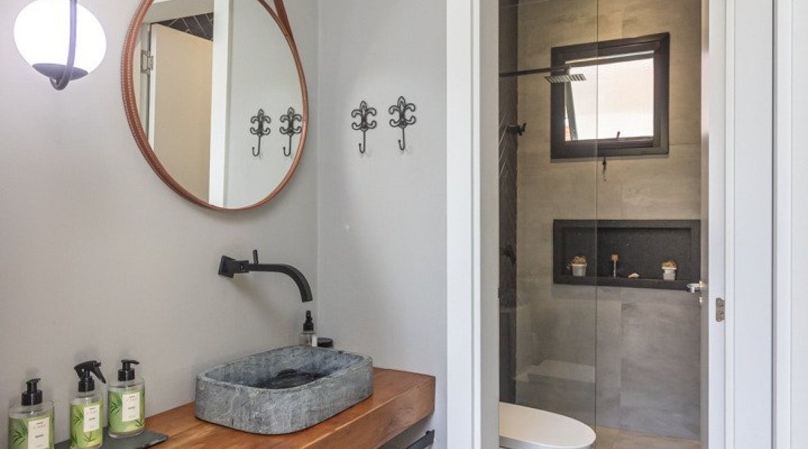 Casa em Condomínio à venda com 300m², 3 dormitórios, 3 suítes, 4 vagas, no bairro Alphaville em PORTO ALEGRE