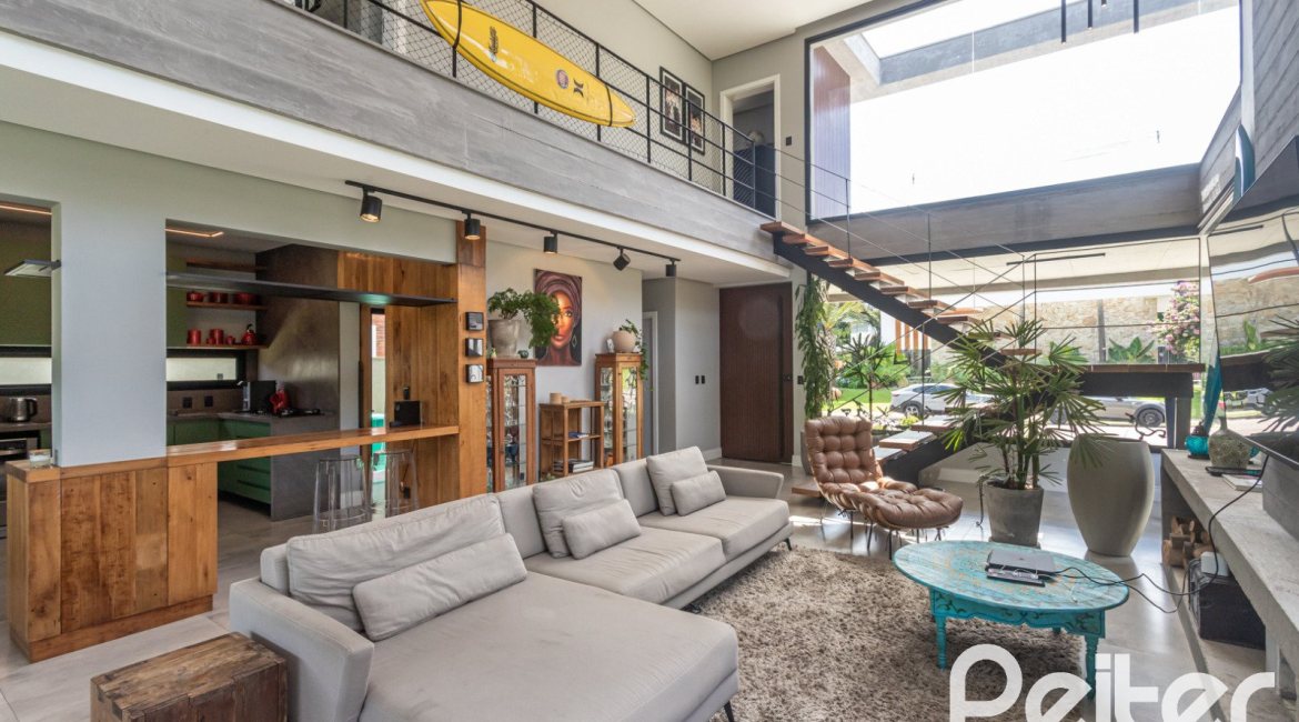 Casa em Condomínio à venda com 300m², 3 dormitórios, 3 suítes, 4 vagas, no bairro Alphaville em PORTO ALEGRE