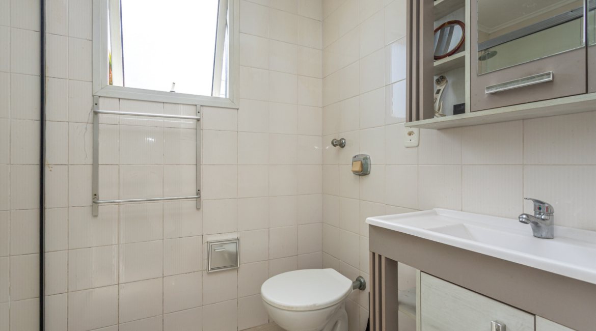 Apartamento à venda com 71m², 2 dormitórios, 1 vaga, no bairro Tristeza em Porto Alegre