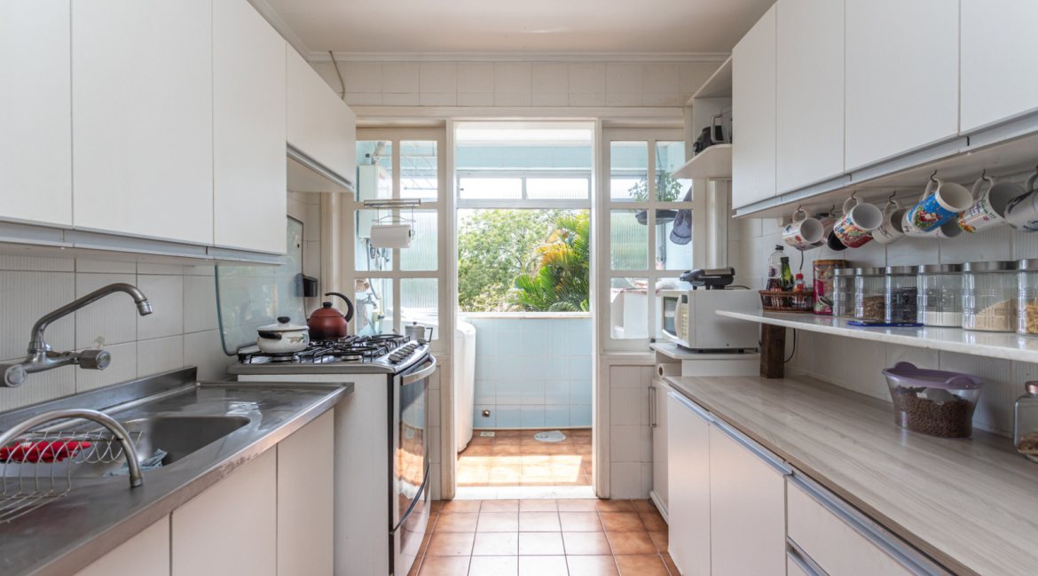 Apartamento à venda com 71m², 2 dormitórios, 1 vaga, no bairro Tristeza em Porto Alegre