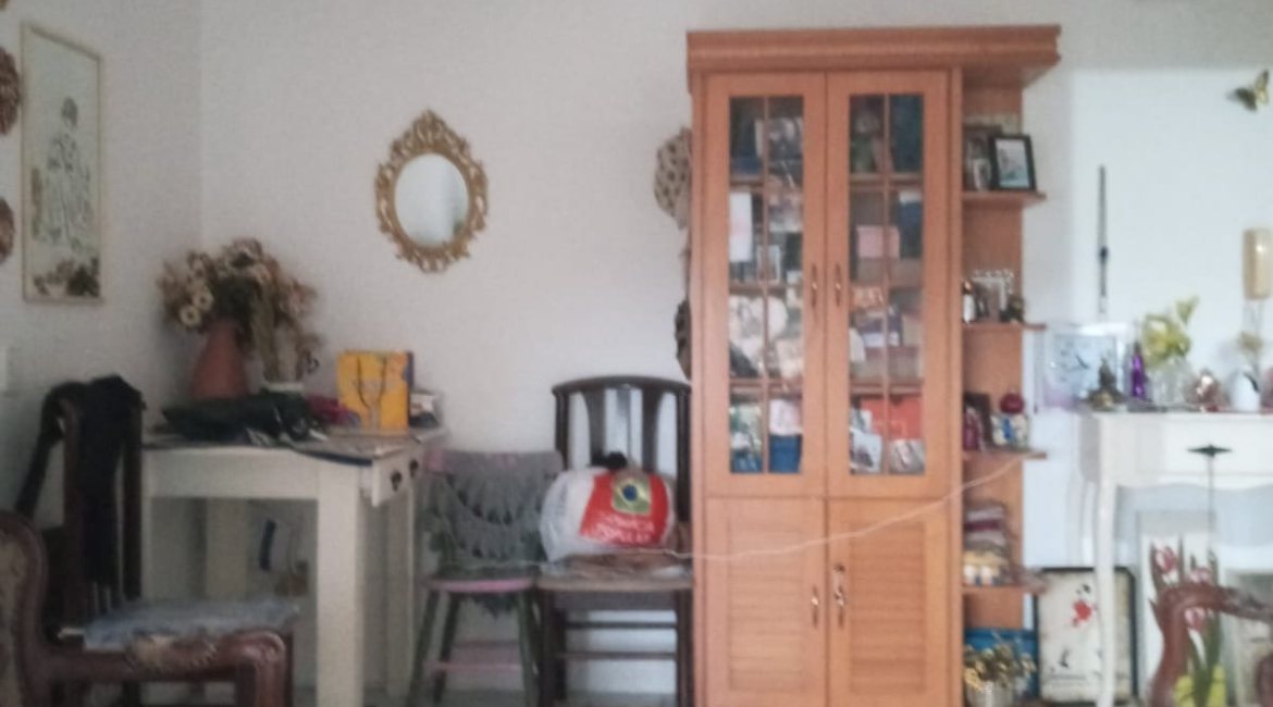 Apartamento à venda com 45m², 1 dormitório, 1 vaga, no bairro Nonoai em Porto Alegre