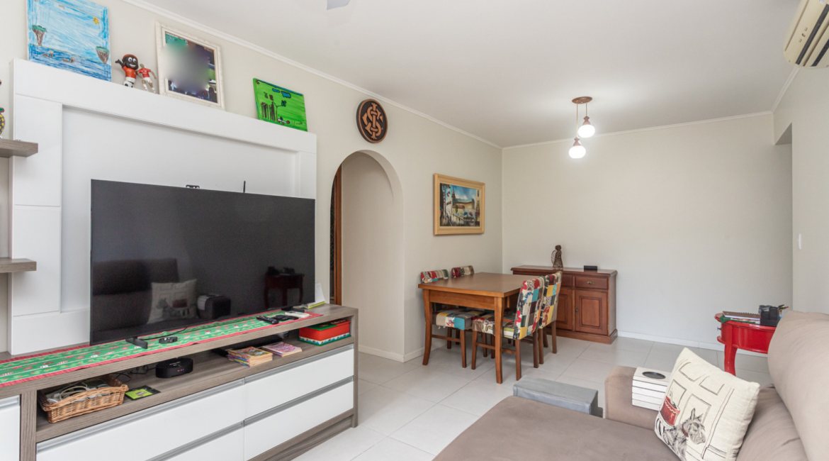 Apartamento à venda com 75m², 2 dormitórios, no bairro Cristal em Porto Alegre