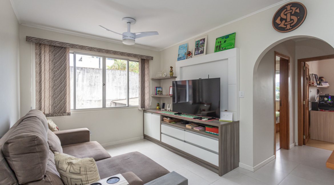 Apartamento à venda com 75m², 2 dormitórios, no bairro Cristal em Porto Alegre