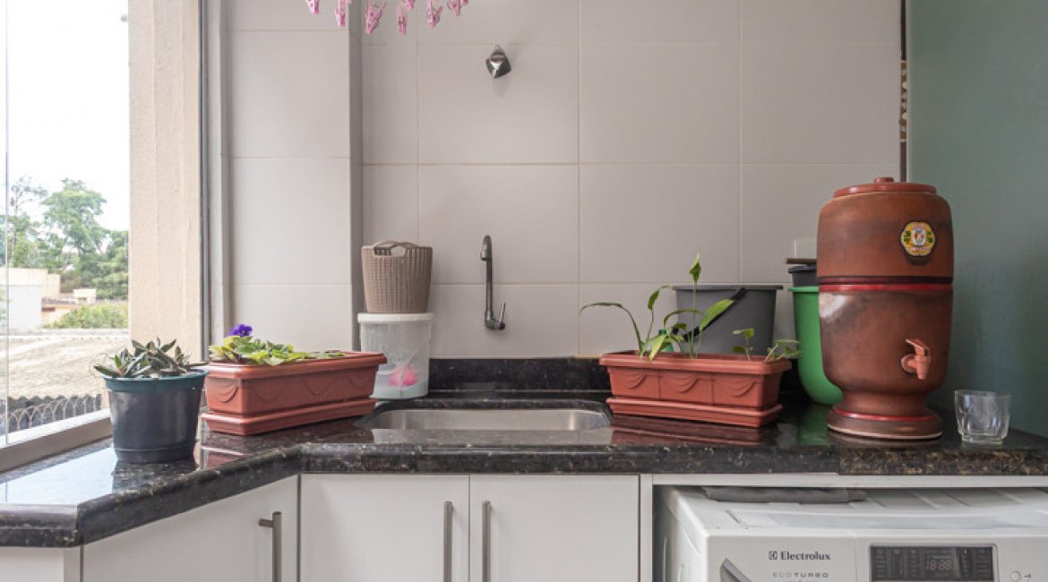 Apartamento à venda com 75m², 2 dormitórios, no bairro Cristal em Porto Alegre