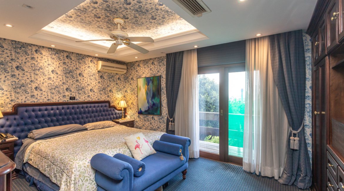 Casa em Condomínio à venda com 498m², 3 dormitórios, 1 suíte, 6 vagas, no bairro Cavalhada em PORTO ALEGRE