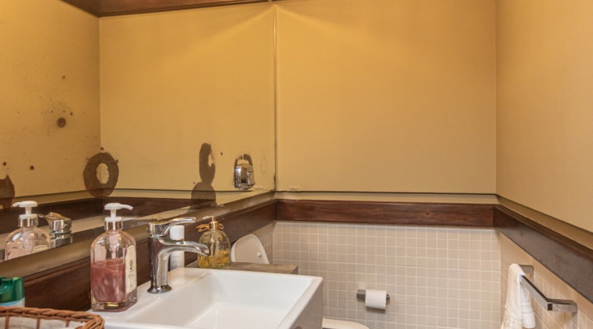 Casa em Condomínio à venda com 498m², 3 dormitórios, 1 suíte, 6 vagas, no bairro Cavalhada em PORTO ALEGRE