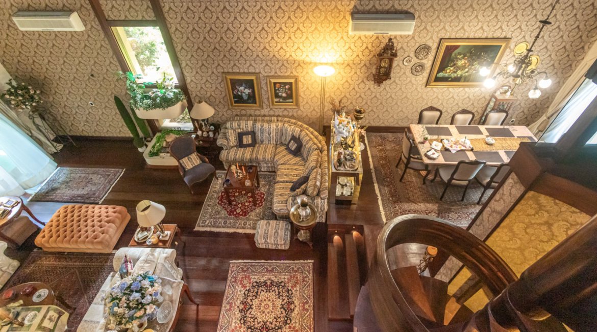 Casa em Condomínio à venda com 498m², 3 dormitórios, 1 suíte, 6 vagas, no bairro Cavalhada em PORTO ALEGRE