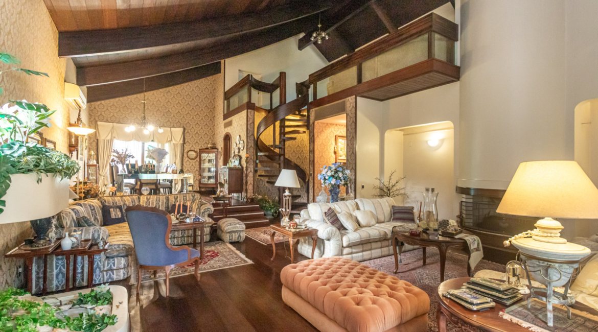 Casa em Condomínio à venda com 498m², 3 dormitórios, 1 suíte, 6 vagas, no bairro Cavalhada em PORTO ALEGRE