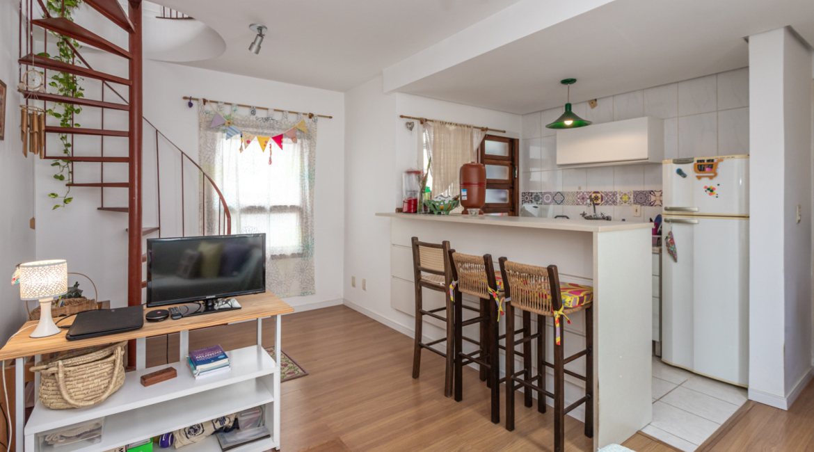 Cobertura à venda com 89m², 1 dormitório, 1 suíte, no bairro Petrópolis em Porto Alegre