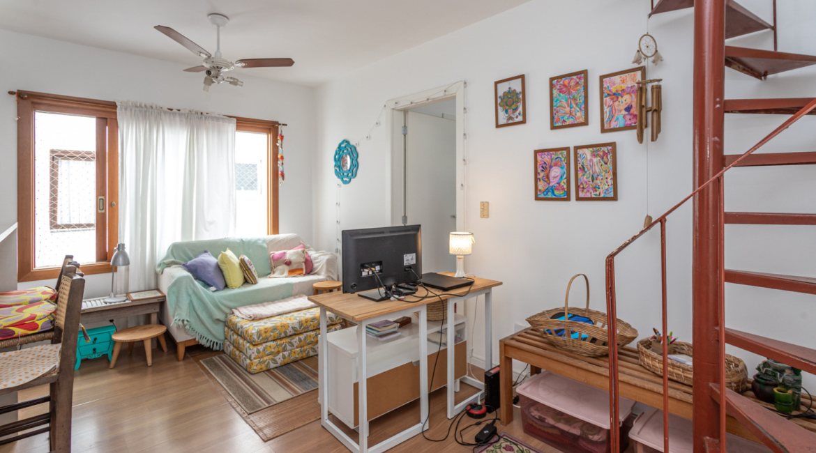 Cobertura à venda com 89m², 1 dormitório, 1 suíte, no bairro Petrópolis em Porto Alegre