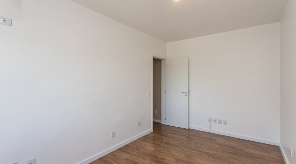 Apartamento à venda com 45m², 1 dormitório, no bairro Nonoai em PORTO ALEGRE