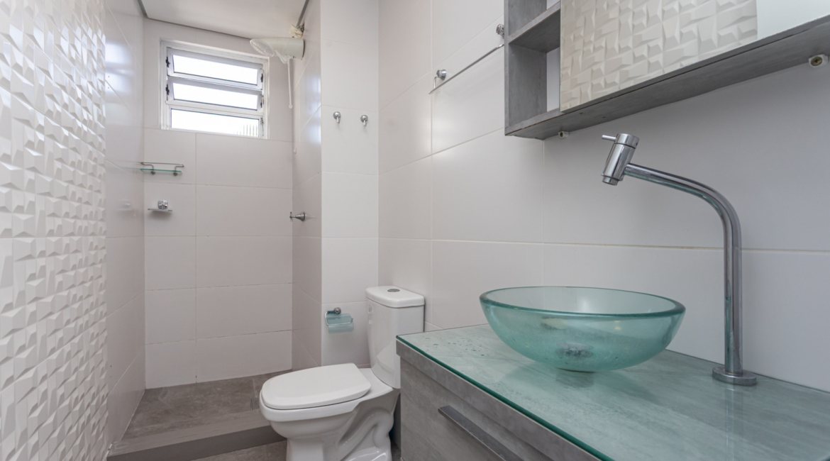 Apartamento à venda com 45m², 1 dormitório, no bairro Nonoai em PORTO ALEGRE