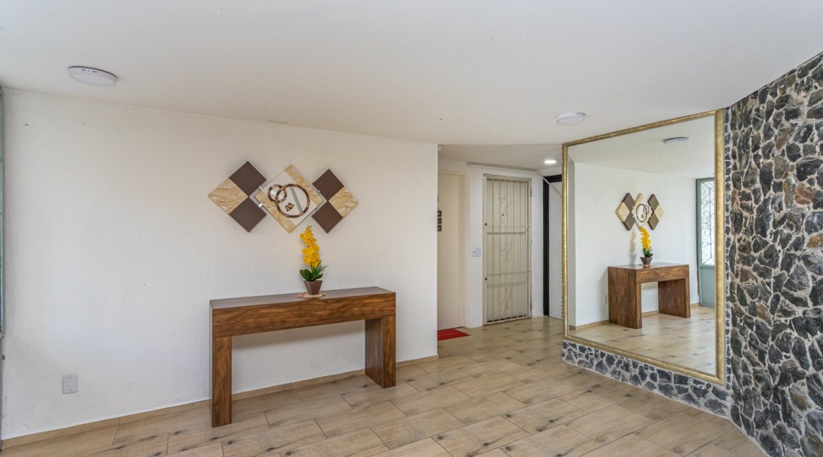 Apartamento à venda com 45m², 1 dormitório, no bairro Nonoai em PORTO ALEGRE