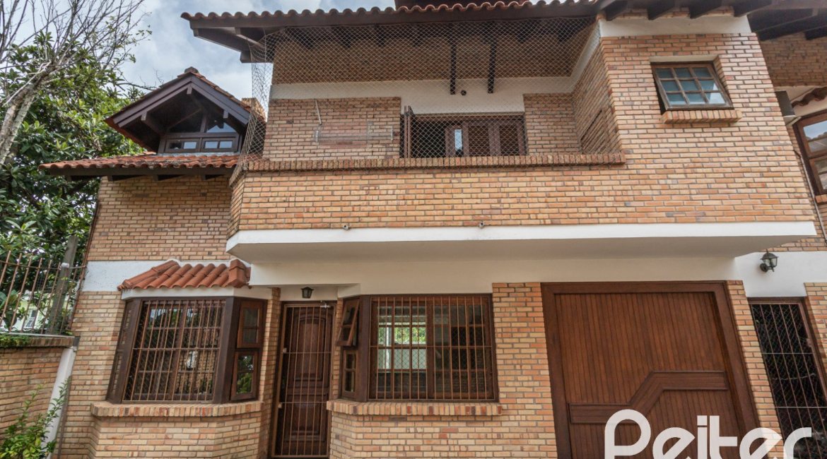 Casa em Condomínio à venda com 189m², 3 dormitórios, 1 suíte, 2 vagas, no bairro Ipanema em Porto Alegre
