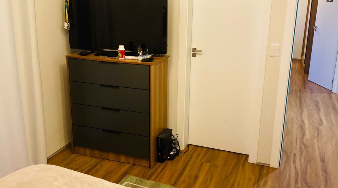 Casa em Condomínio à venda com 330m², 4 dormitórios, 3 suítes, 4 vagas, no bairro Hipica em PORTO ALEGRE