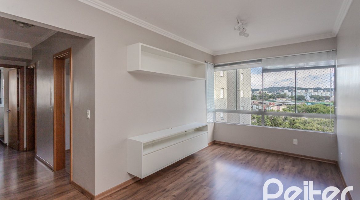 Apartamento à venda com 71m², 3 dormitórios, 1 suíte, 1 vaga, no bairro Cristal em PORTO ALEGRE