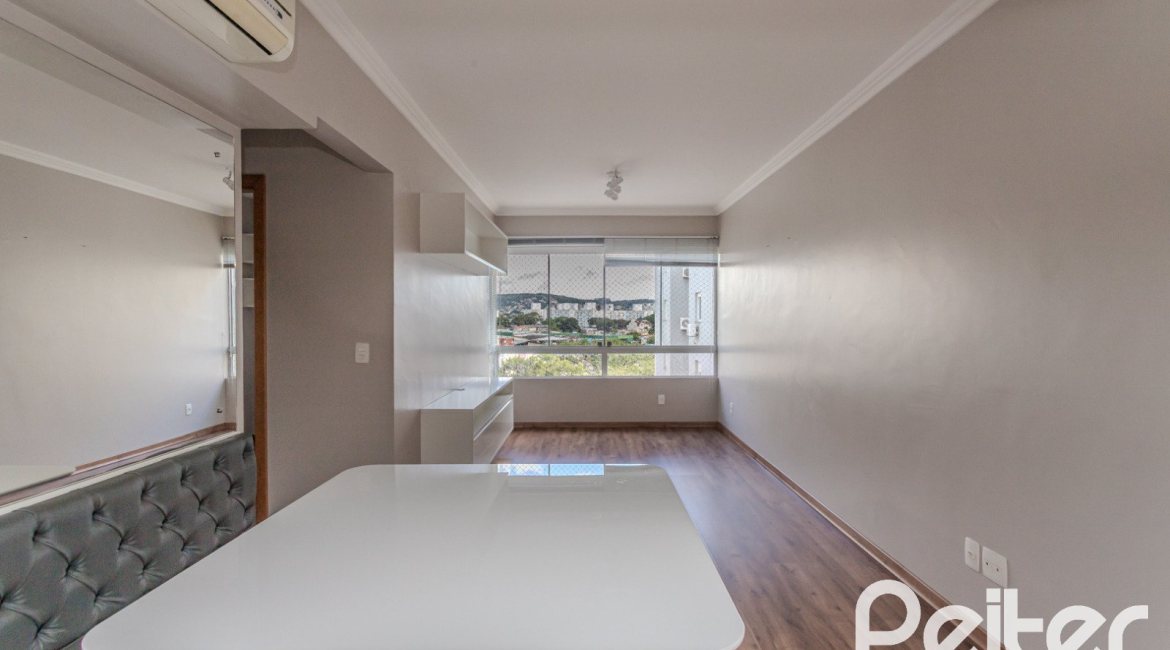 Apartamento à venda com 71m², 3 dormitórios, 1 suíte, 1 vaga, no bairro Cristal em PORTO ALEGRE
