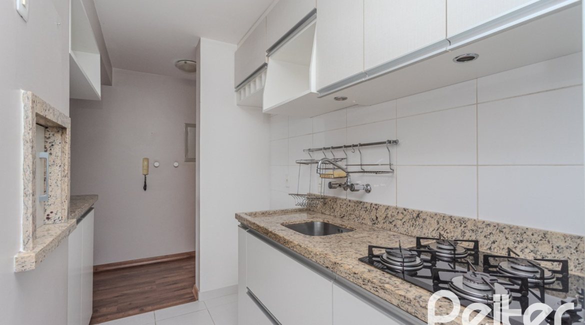 Apartamento à venda com 71m², 3 dormitórios, 1 suíte, 1 vaga, no bairro Cristal em PORTO ALEGRE