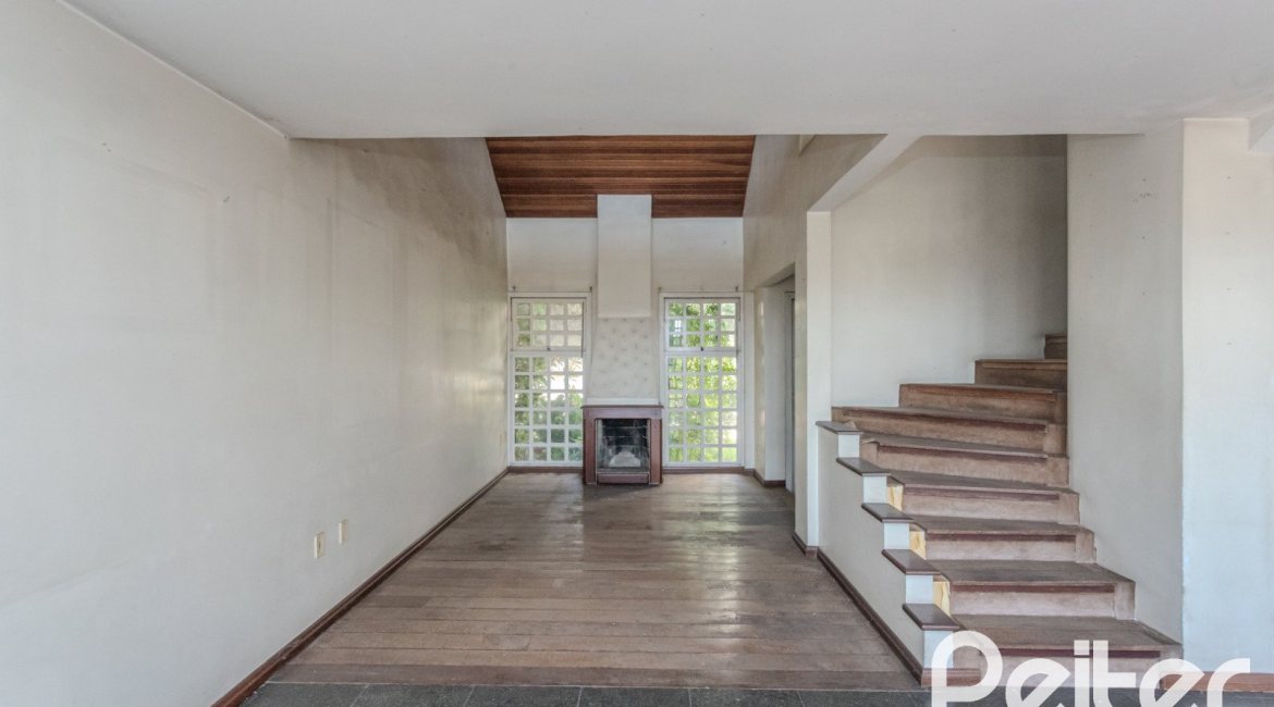 Casa em Condomínio à venda com 201m², 3 dormitórios, 1 suíte, 2 vagas, no bairro Tristeza em PORTO ALEGRE