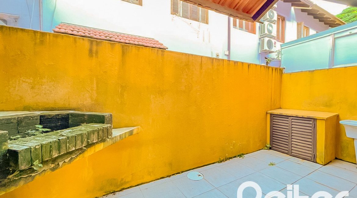 Casa em Condomínio à venda com 97m², 3 dormitórios, 1 suíte, 2 vagas, no bairro Espírito Santo em Porto Alegre