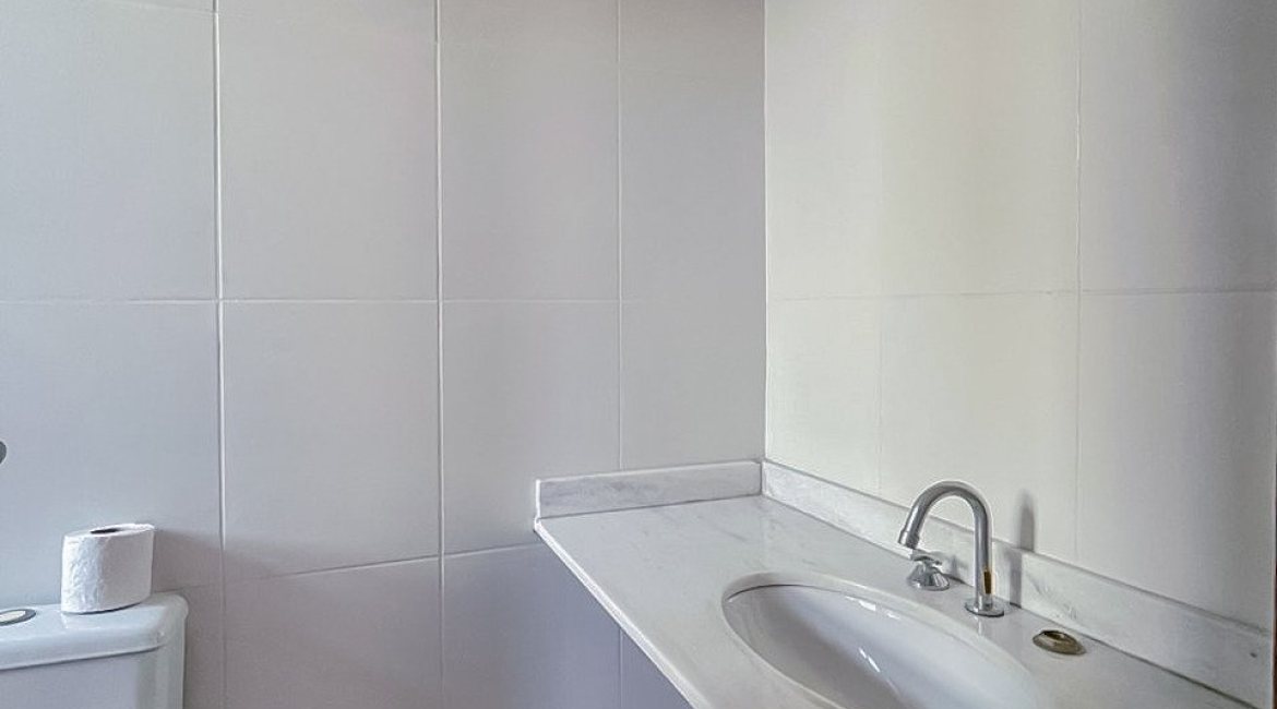 Casa em Condomínio à venda com 97m², 3 dormitórios, 1 suíte, 2 vagas, no bairro Espírito Santo em Porto Alegre