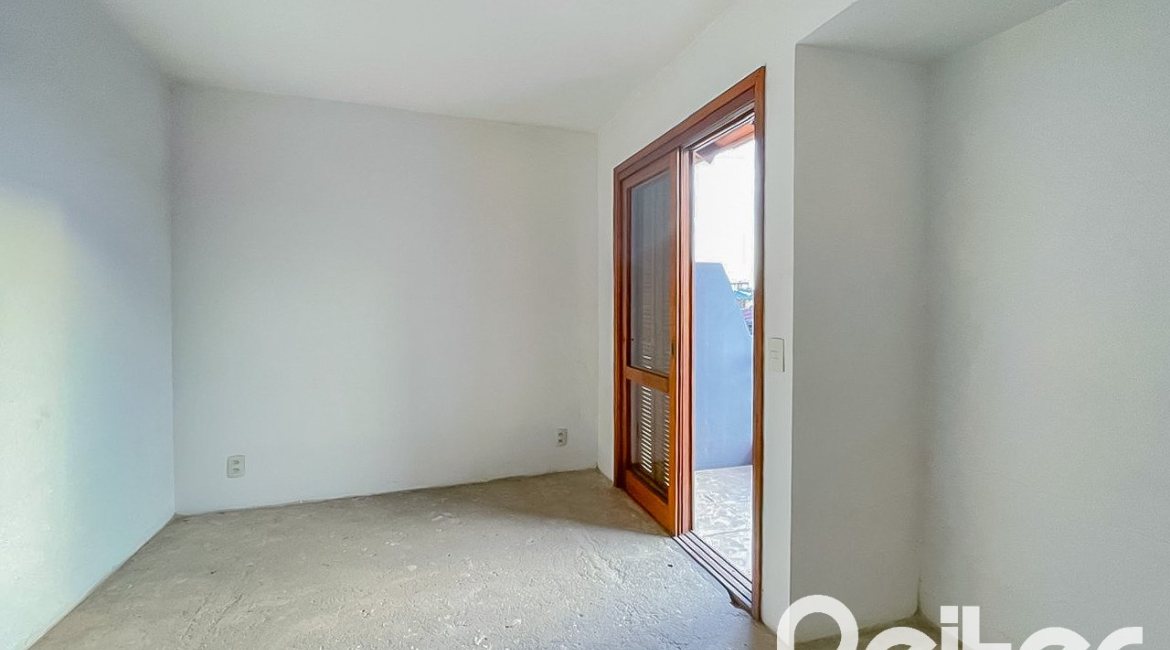 Casa em Condomínio à venda com 97m², 3 dormitórios, 1 suíte, 2 vagas, no bairro Espírito Santo em Porto Alegre