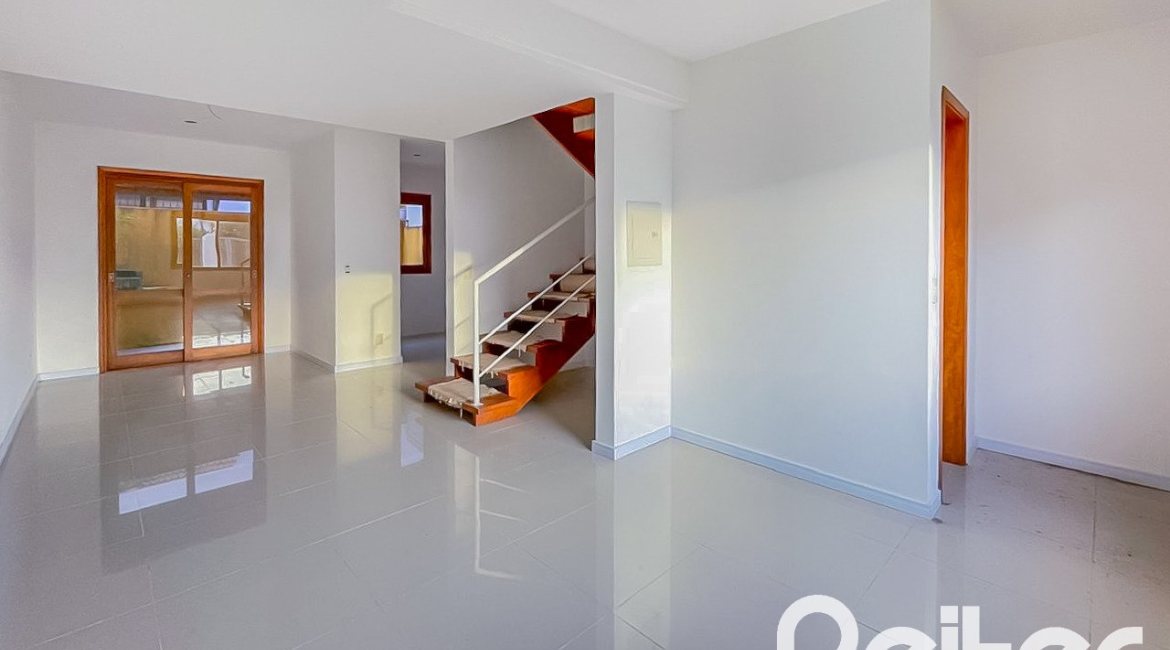Casa em Condomínio à venda com 97m², 3 dormitórios, 1 suíte, 2 vagas, no bairro Espírito Santo em Porto Alegre
