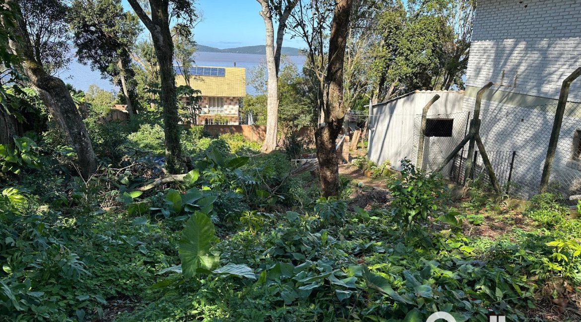 Terreno à venda com 392m², no bairro Vila Conceição em Porto Alegre