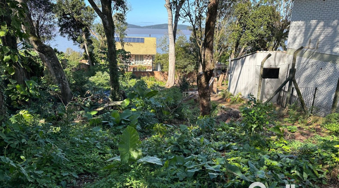 Terreno à venda com 392m², no bairro Vila Conceição em Porto Alegre