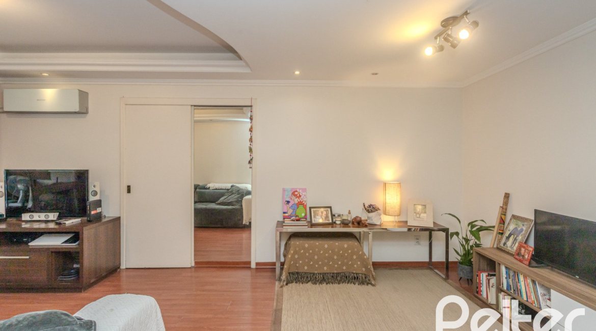 Apartamento à venda com 82m², 2 dormitórios, 1 vaga, no bairro Tristeza em PORTO ALEGRE