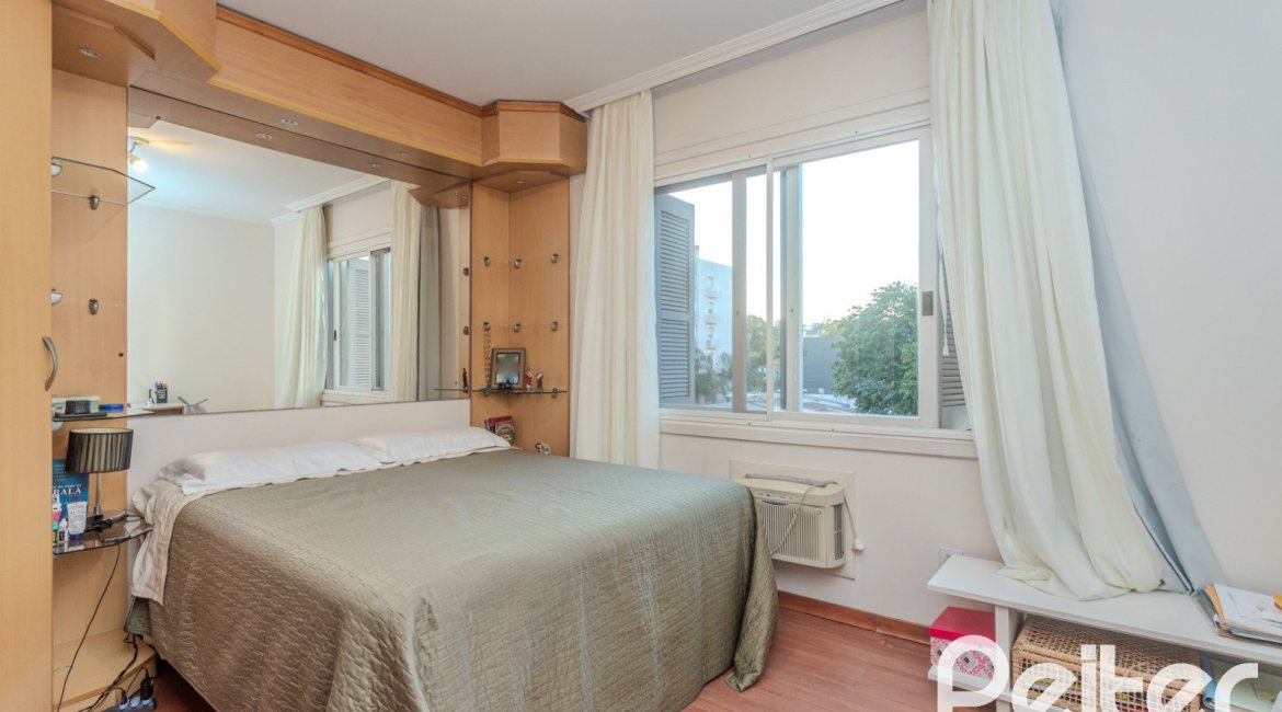 Apartamento à venda com 82m², 2 dormitórios, 1 vaga, no bairro Tristeza em PORTO ALEGRE