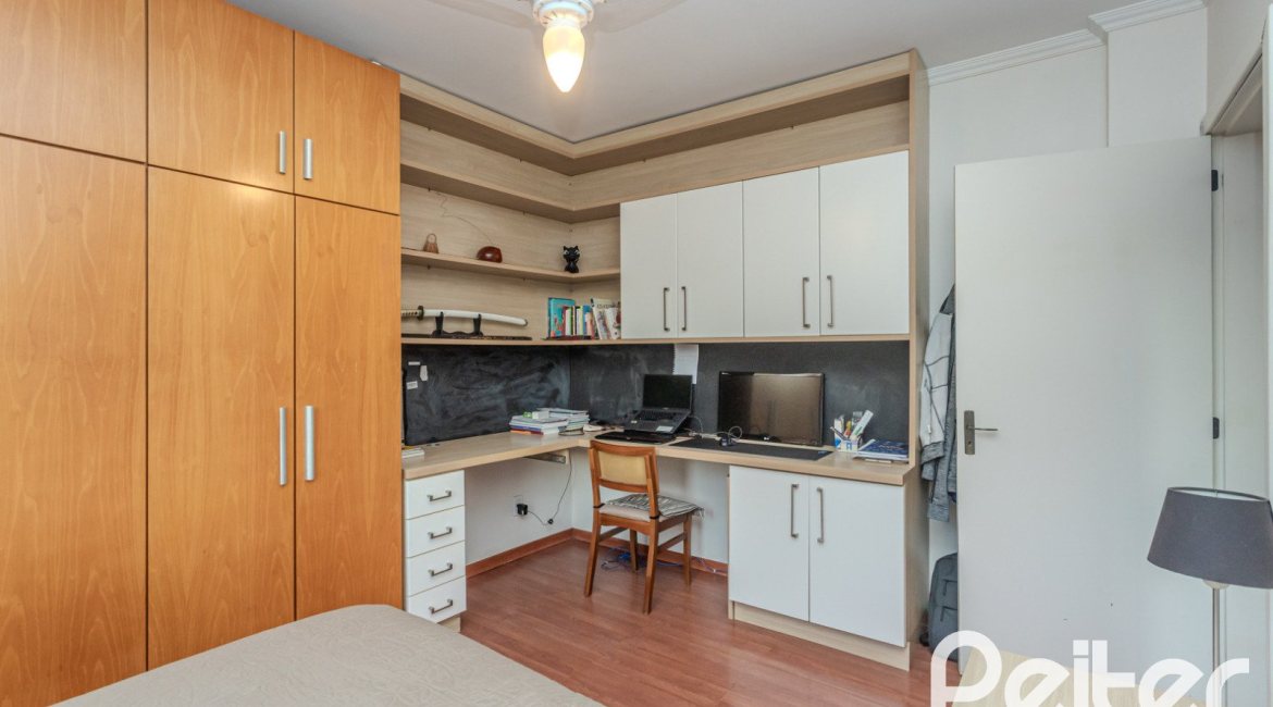 Apartamento à venda com 82m², 2 dormitórios, 1 vaga, no bairro Tristeza em PORTO ALEGRE