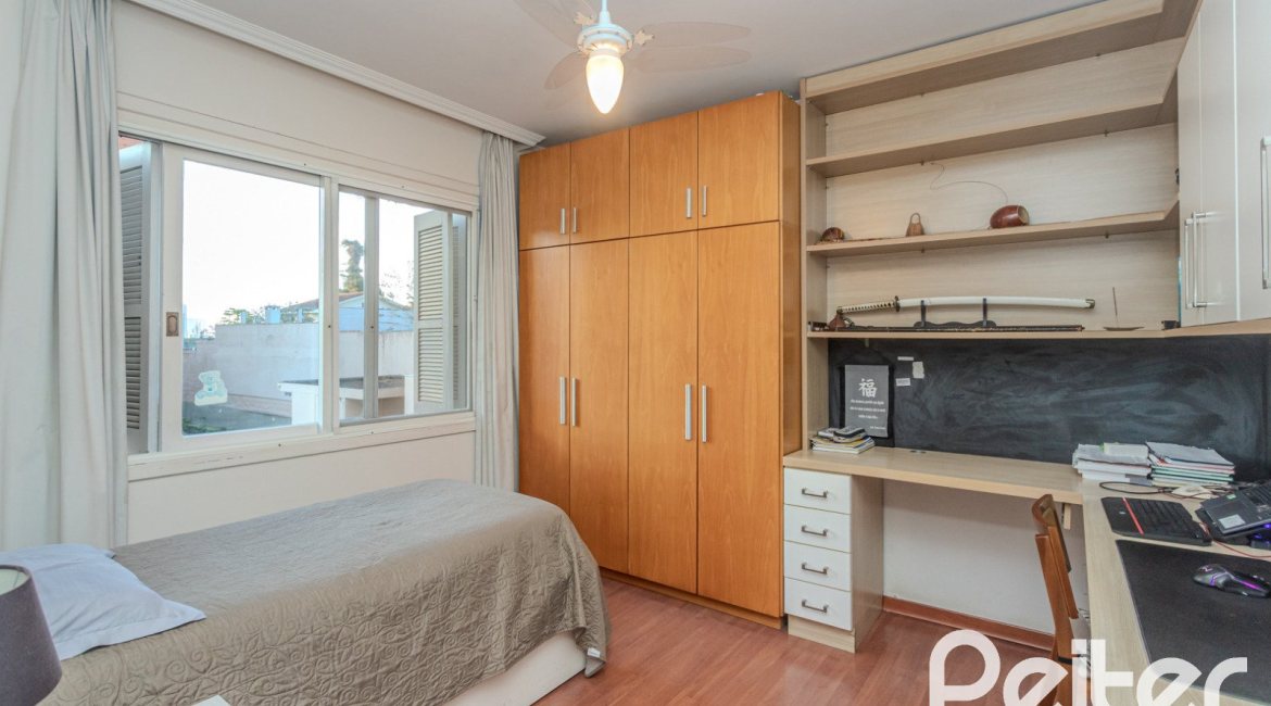 Apartamento à venda com 82m², 2 dormitórios, 1 vaga, no bairro Tristeza em PORTO ALEGRE