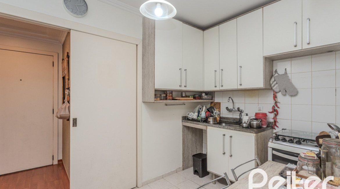 Apartamento à venda com 82m², 2 dormitórios, 1 vaga, no bairro Tristeza em PORTO ALEGRE