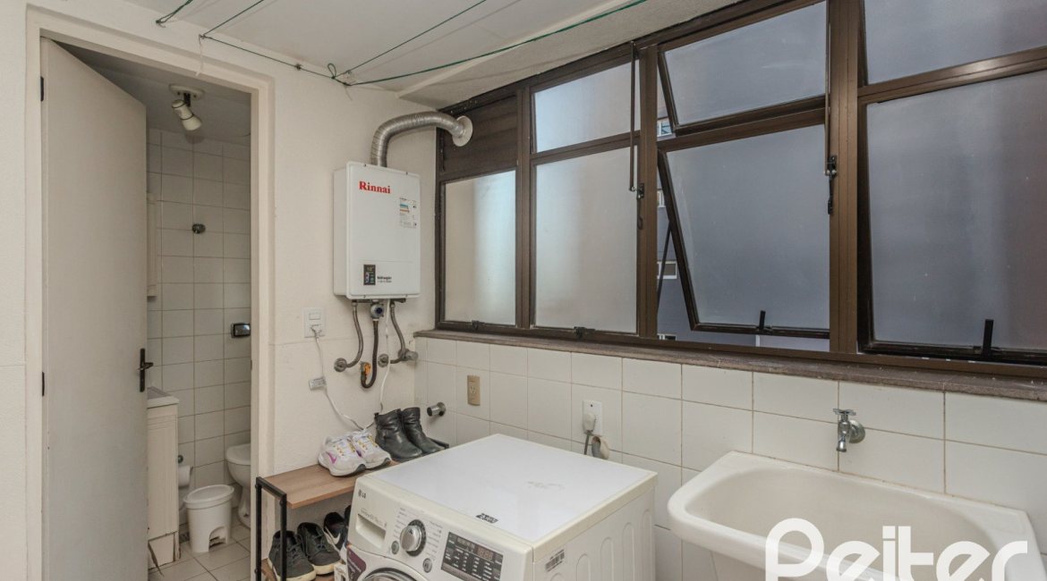 Apartamento à venda com 82m², 2 dormitórios, 1 vaga, no bairro Tristeza em PORTO ALEGRE