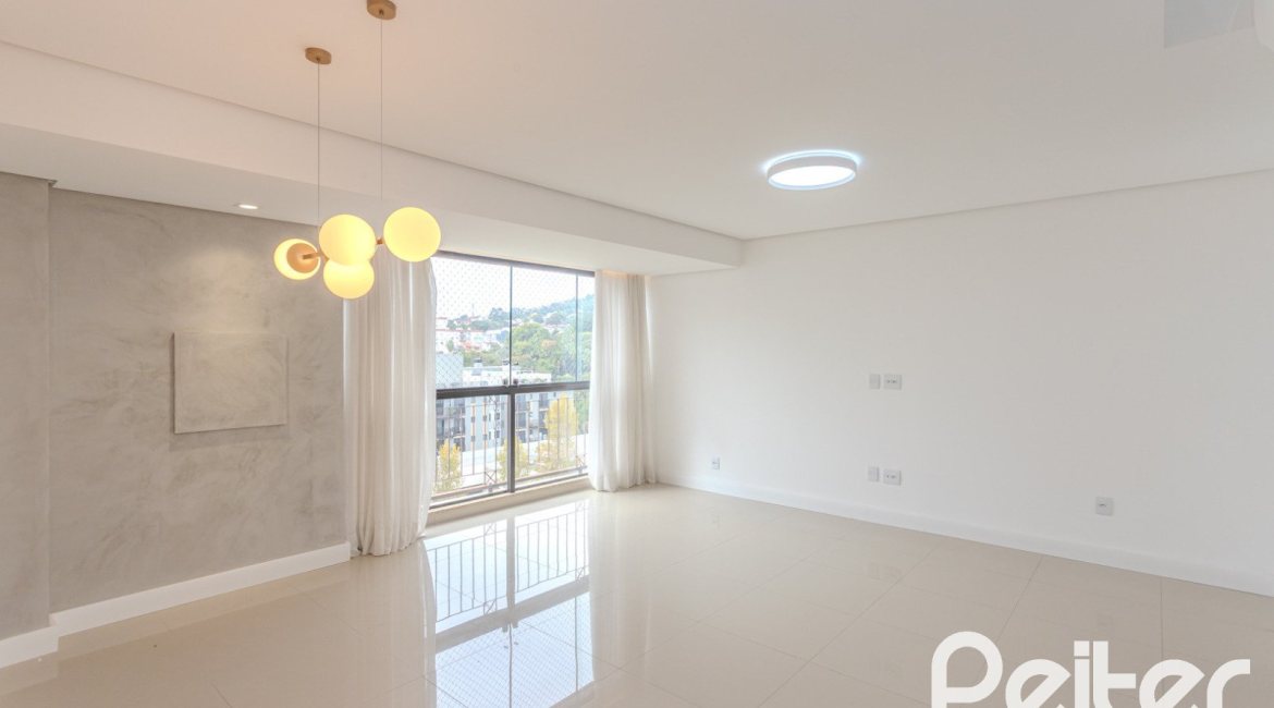 Apartamento à venda com 98m², 2 dormitórios, 1 suíte, 2 vagas, no bairro Tristeza em PORTO ALEGRE