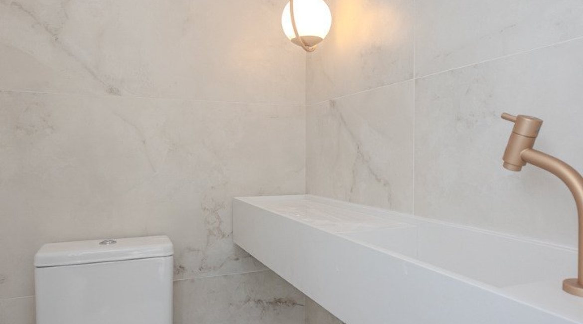 Apartamento à venda com 98m², 2 dormitórios, 1 suíte, 2 vagas, no bairro Tristeza em PORTO ALEGRE