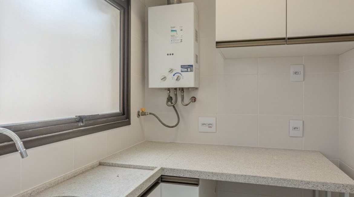 Apartamento à venda com 98m², 2 dormitórios, 1 suíte, 2 vagas, no bairro Tristeza em PORTO ALEGRE